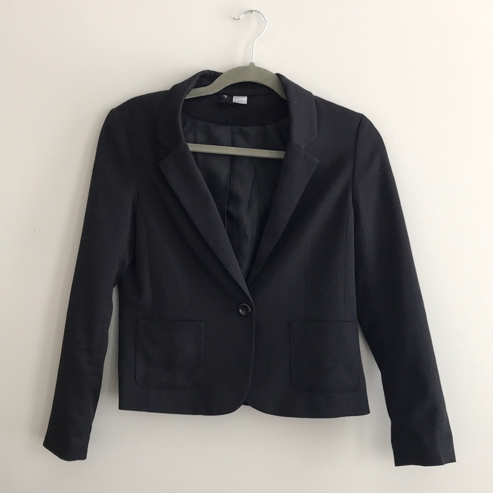 Black single-button blazer